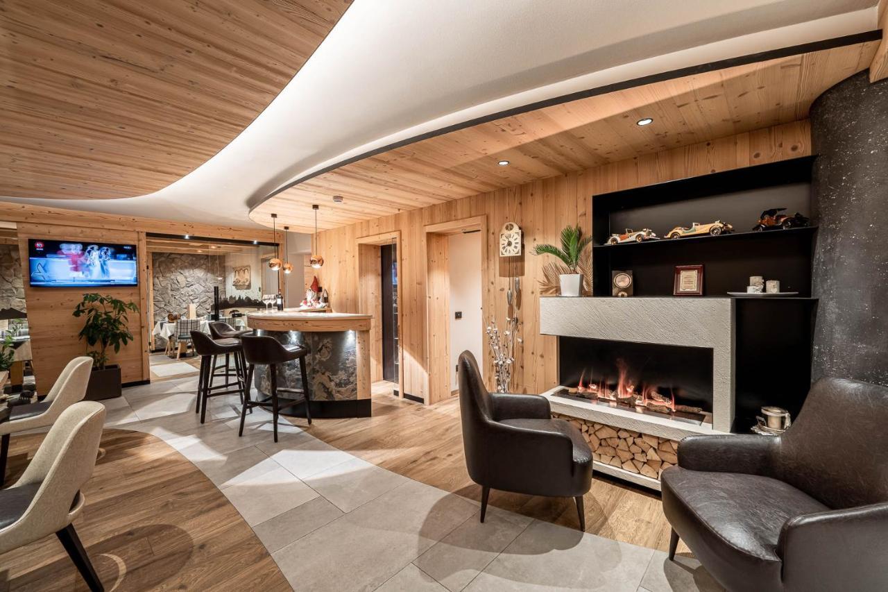 Bed and Breakfast Garni Letizia Campitello di Fassa Exterior foto