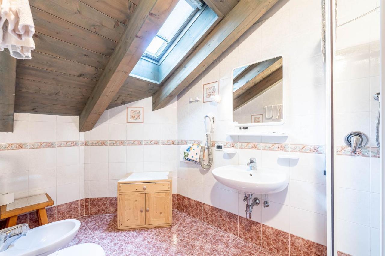 Bed and Breakfast Garni Letizia Campitello di Fassa Exterior foto